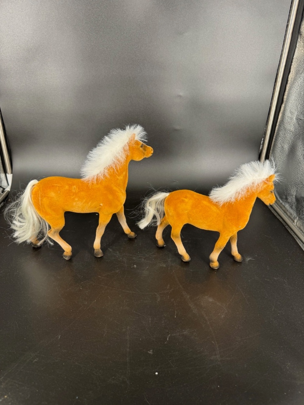 Flocked Felt Breyer Horse Figures - Picture 2 of 8